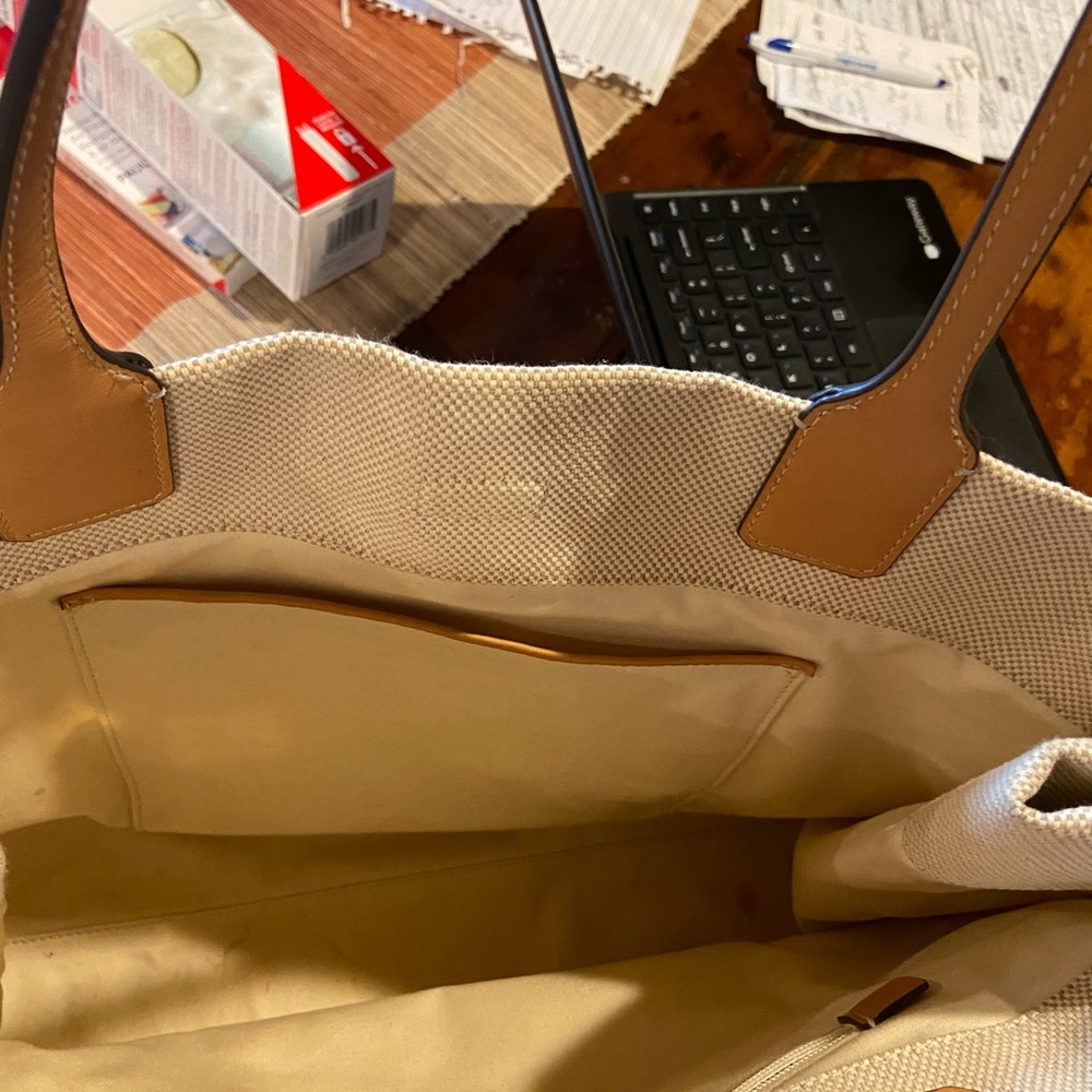 Authentic Tory Burch tote purse